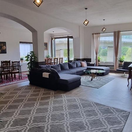 Moselblick Apartment Kinheim ภายนอก รูปภาพ